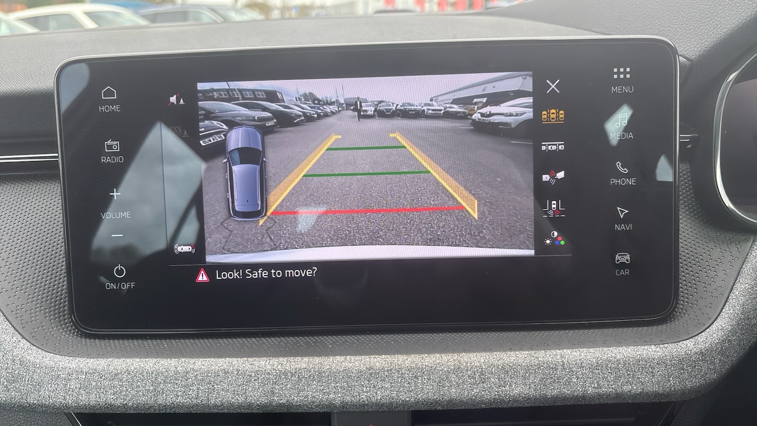 Used Skoda Kamiq 2025 for sale - 78190875: Photo 32