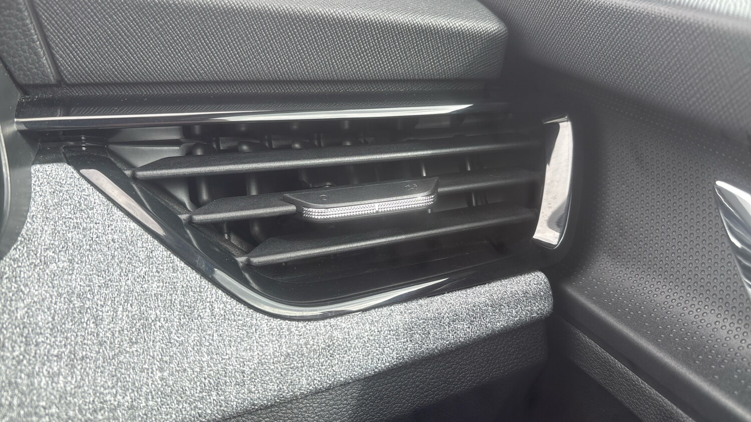 Used Skoda Kamiq 2025 for sale - 78190875: Photo 34