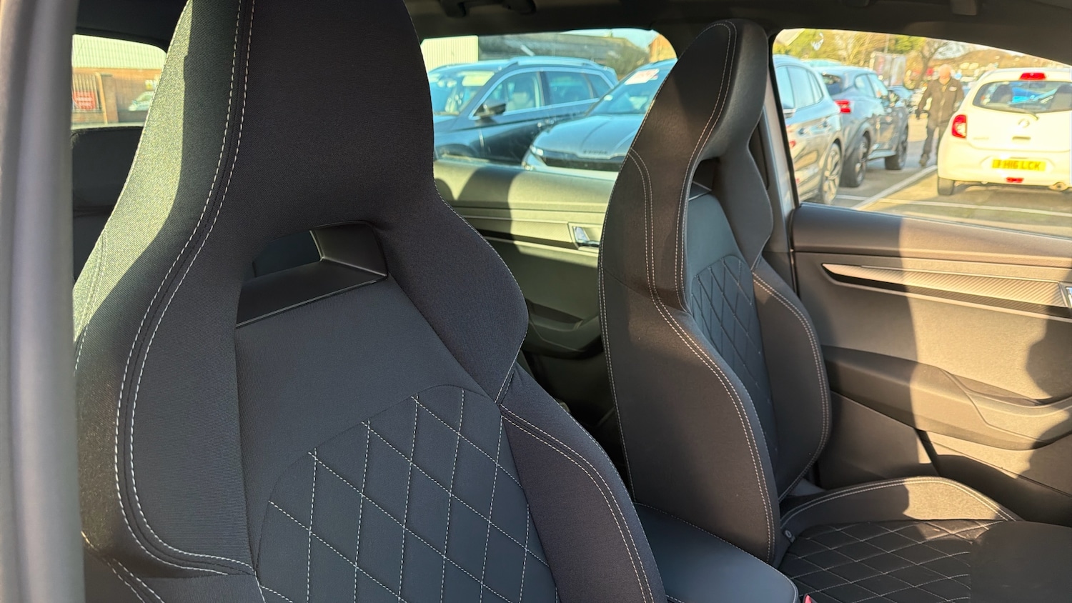 Used Skoda Karoq 2024 for sale - 76859642: Photo 15