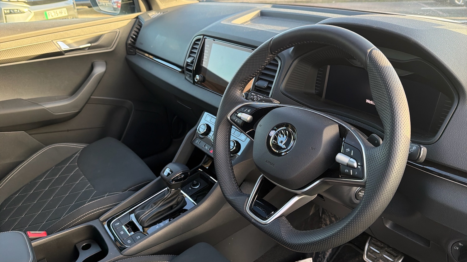 Used Skoda Karoq 2024 for sale - 76859642: Photo 6