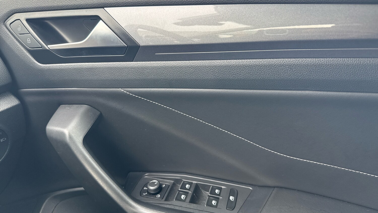 Used Volkswagen T-Roc 2023 for sale - 78177401: Photo 19