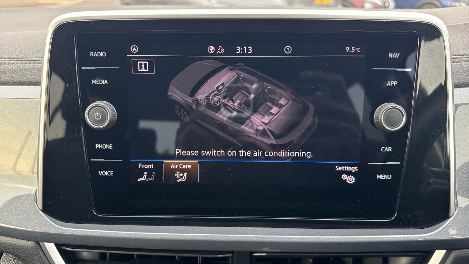 Used Volkswagen T-Roc 2023 for sale - 78177401: Photo 23