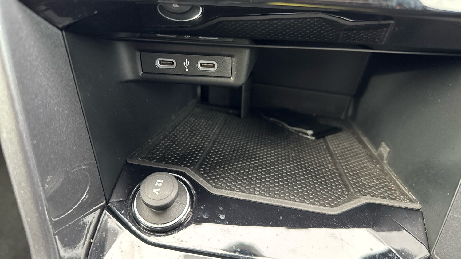 Used Volkswagen T-Roc 2023 for sale - 78177401: Photo 25