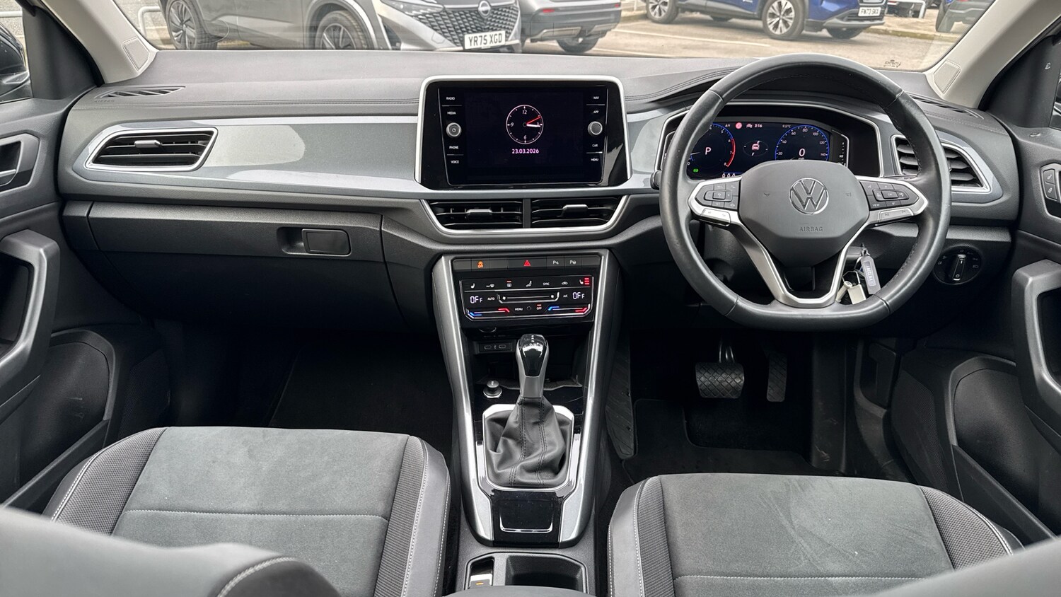 Used Volkswagen T-Roc 2023 for sale - 78177401: Photo 9