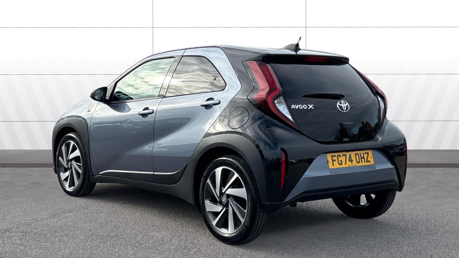 Used Toyota Aygo X 2024 for sale - 77743144: Photo 2