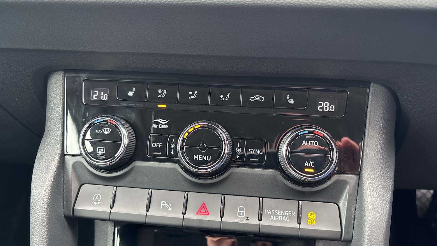 Used Skoda Karoq 2023 for sale - 77519709: Photo 13