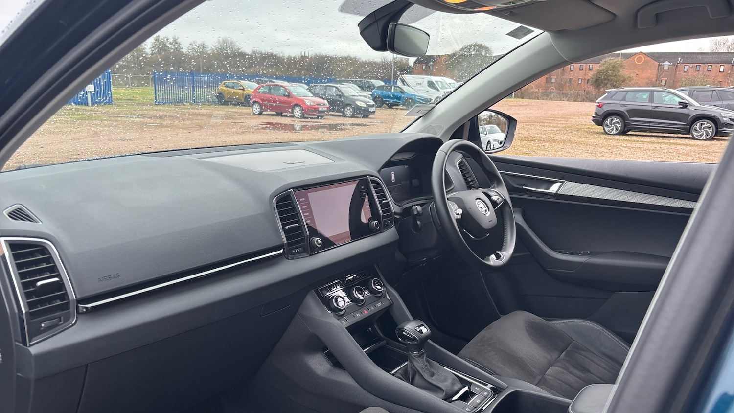 Used Skoda Karoq 2023 for sale - 77519709: Photo 2