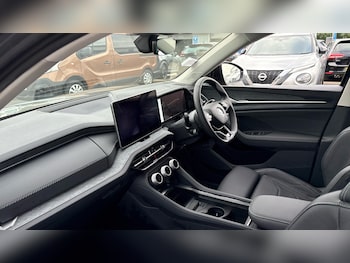 Used Skoda Kodiaq 2025 for sale - 76120102: Photo 2