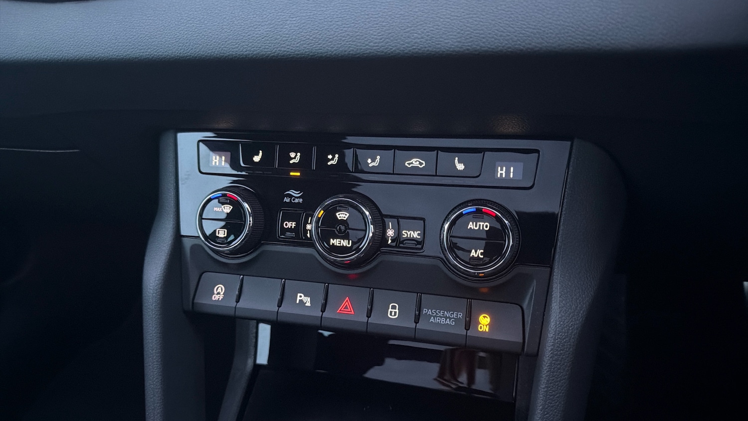 Used Skoda Karoq 2025 for sale - 76531342: Photo 13