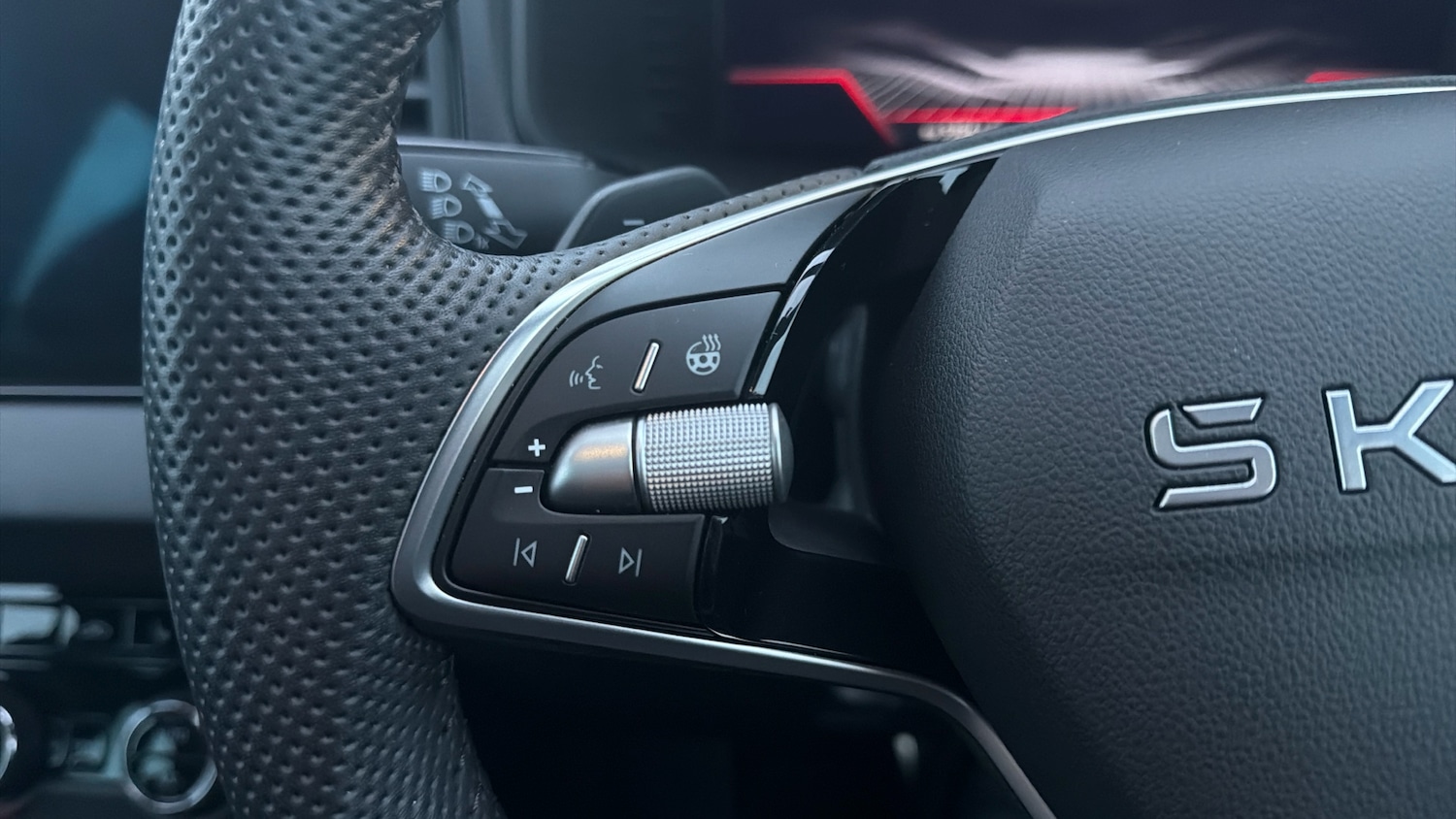 Used Skoda Karoq 2025 for sale - 76531342: Photo 17