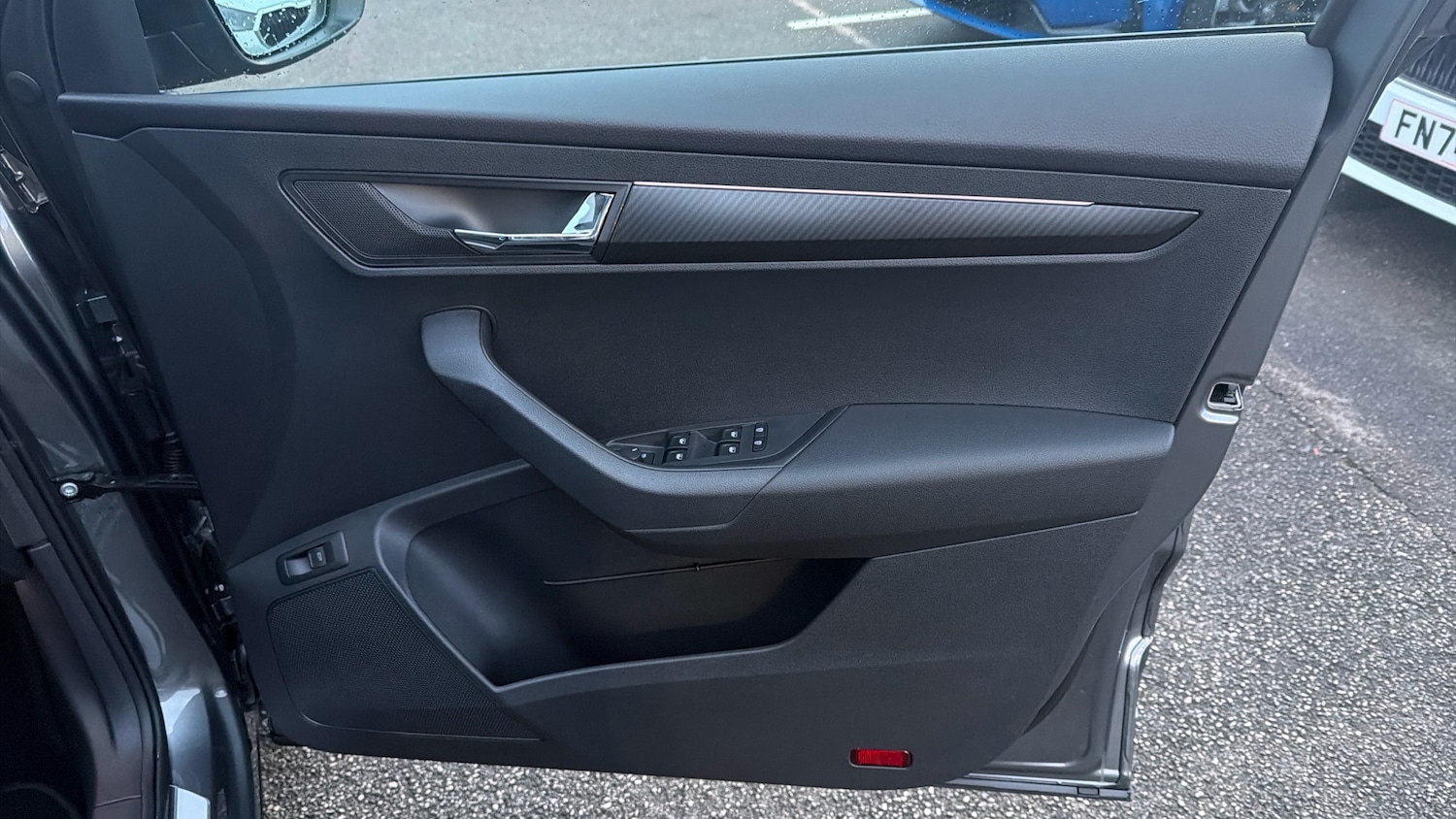 Used Skoda Karoq 2025 for sale - 76531342: Photo 19