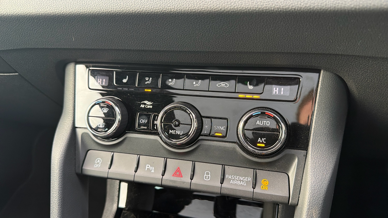 Used Skoda Karoq 2025 for sale - 76829548: Photo 13