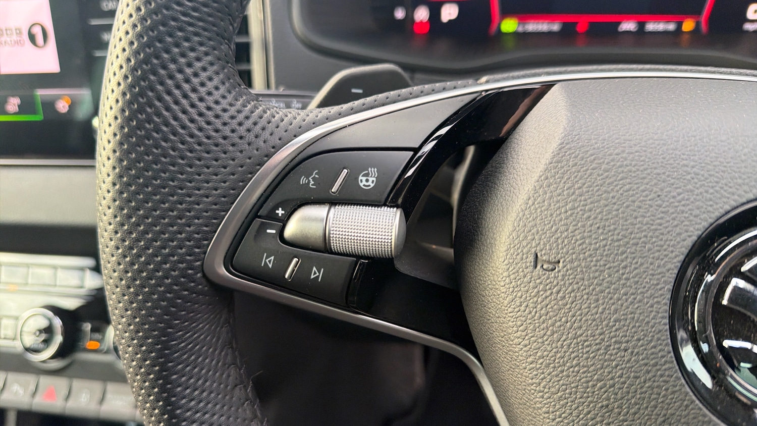 Used Skoda Karoq 2025 for sale - 76829548: Photo 17