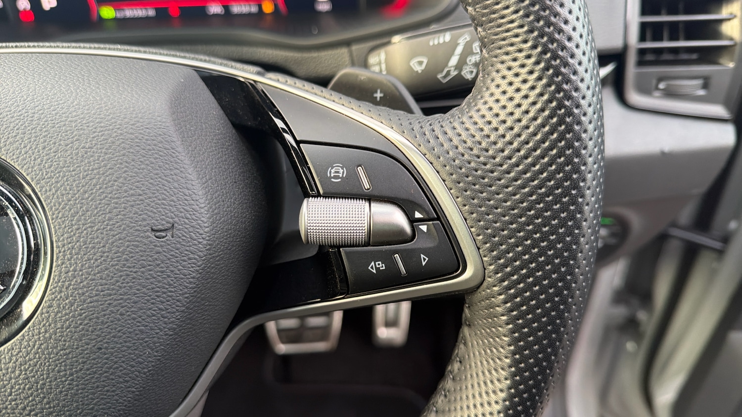 Used Skoda Karoq 2025 for sale - 76829548: Photo 18