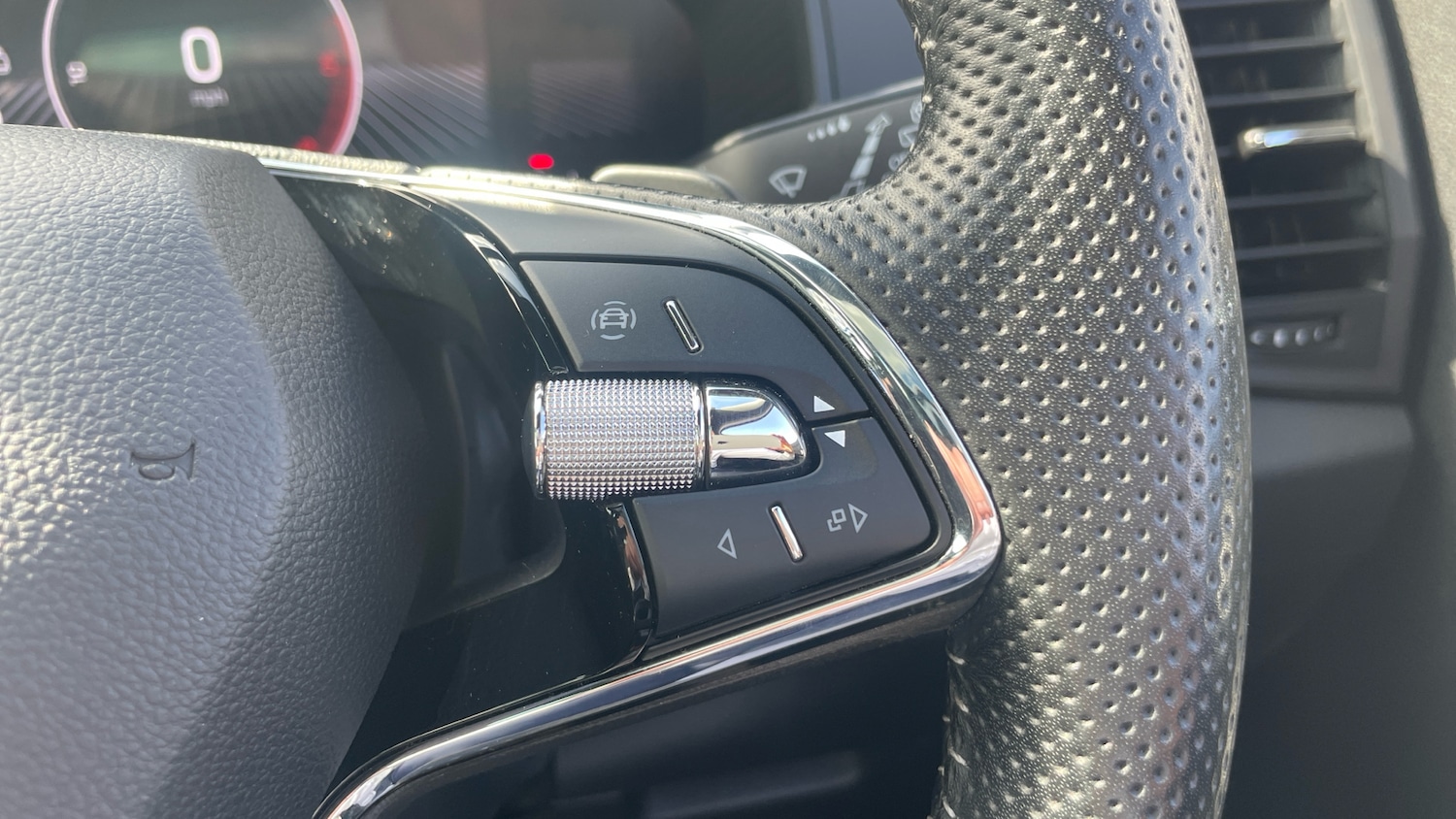 Used Skoda Karoq 2023 for sale - 75829783: Photo 18