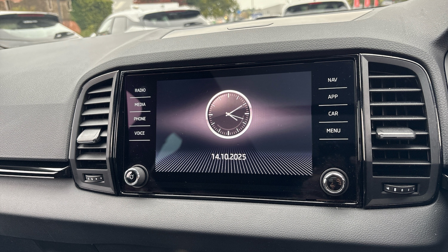 Used Skoda Karoq 2024 for sale - 76302131: Photo 12