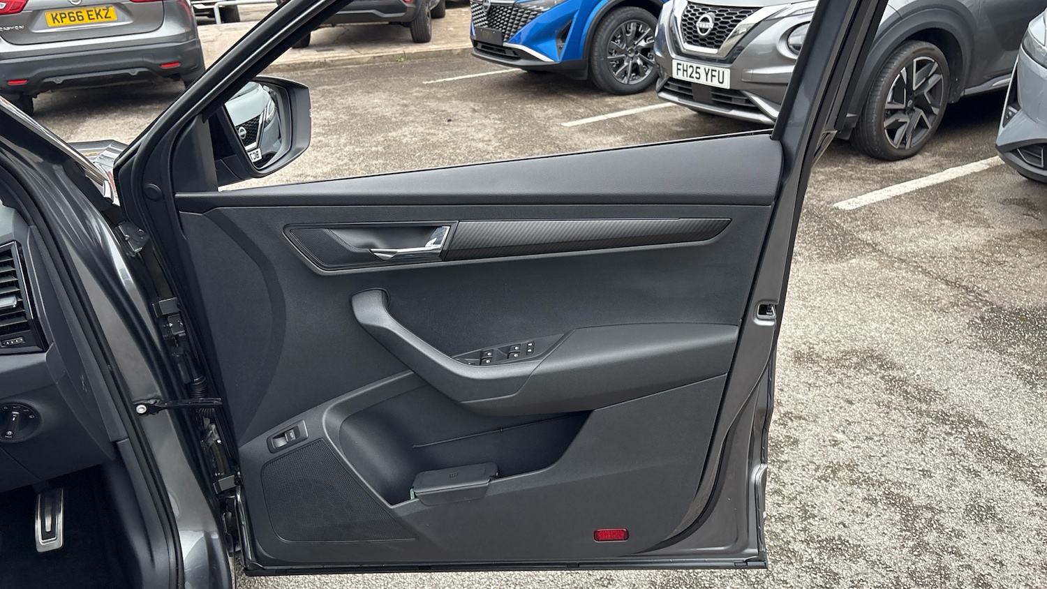 Used Skoda Karoq 2024 for sale - 76302131: Photo 19