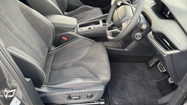 Used Skoda Enyaq 2025 for sale - 76329933: Photo 15