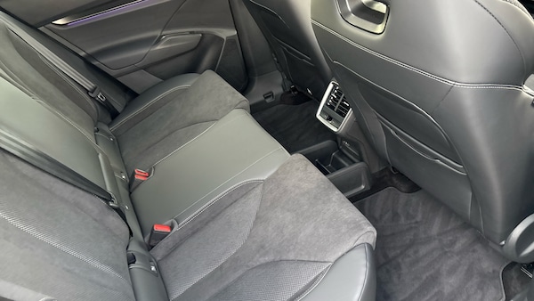 Used Skoda Enyaq 2025 for sale - 76329933: Photo 16