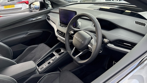 Used Skoda Enyaq 2025 for sale - 76329933: Photo 6