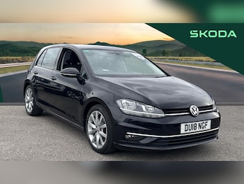 Used Volkswagen Golf 2018 for sale - 77591311: Photo