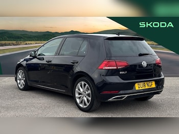 Used Volkswagen Golf 2018 for sale - 77591311: Photo
