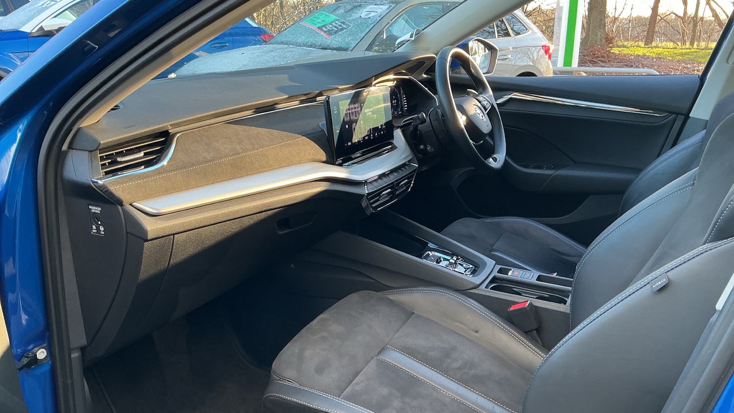 Used Skoda Octavia 2023 for sale - 77068971: Photo 2