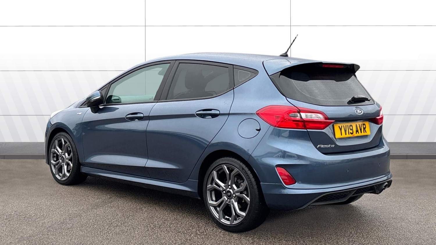Used Ford Fiesta 2019 for sale - 77366050: Photo 2