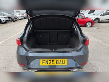 Used SEAT Leon 2025 for sale - 78671280: Photo