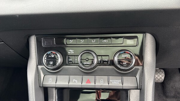 Used Skoda Karoq 2021 for sale - 76025800: Photo 13