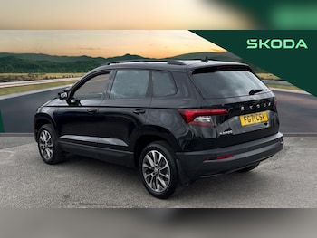 Used Skoda Karoq 2021 for sale - 76025800: Photo