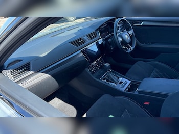 Used Skoda Superb 2023 for sale - 75465514: Photo