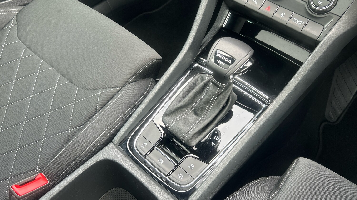 Used Skoda Karoq 2025 for sale - 75959398: Photo 14
