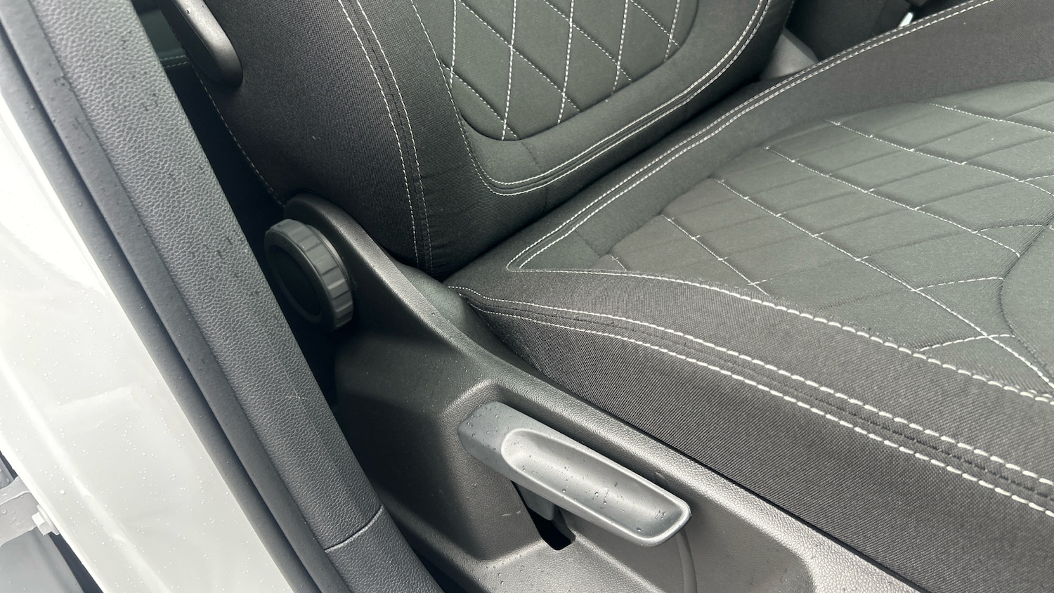 Used Skoda Karoq 2025 for sale - 75959398: Photo 32