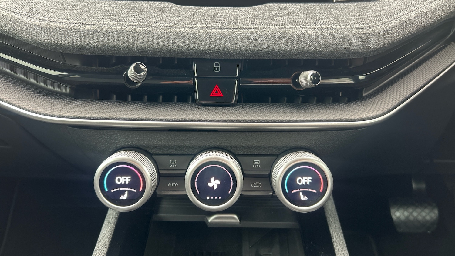 Used Skoda Superb 2024 for sale - 75968984: Photo 13