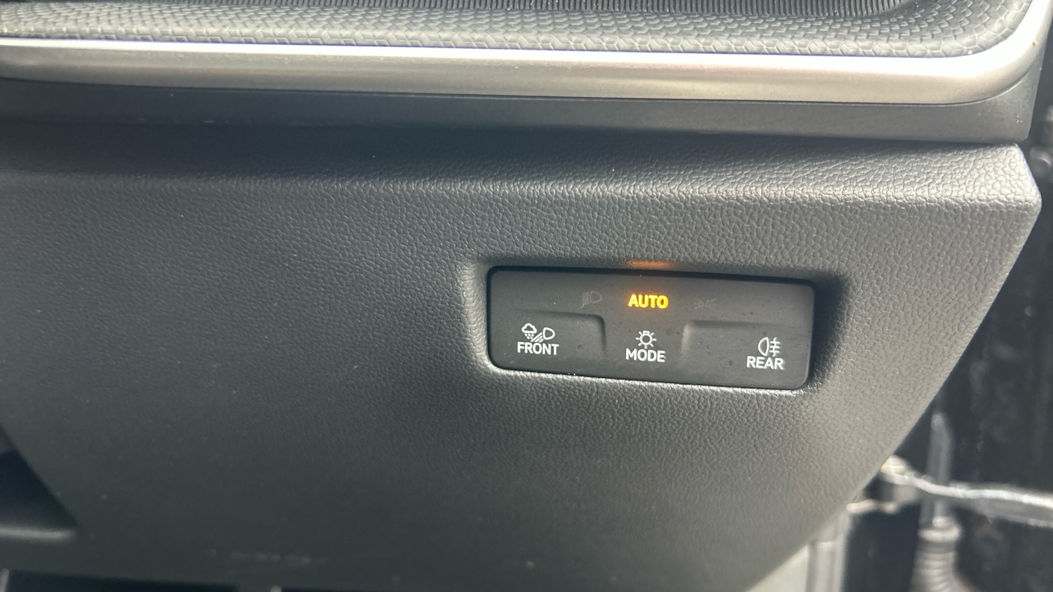 Used Skoda Superb 2024 for sale - 75968984: Photo 31