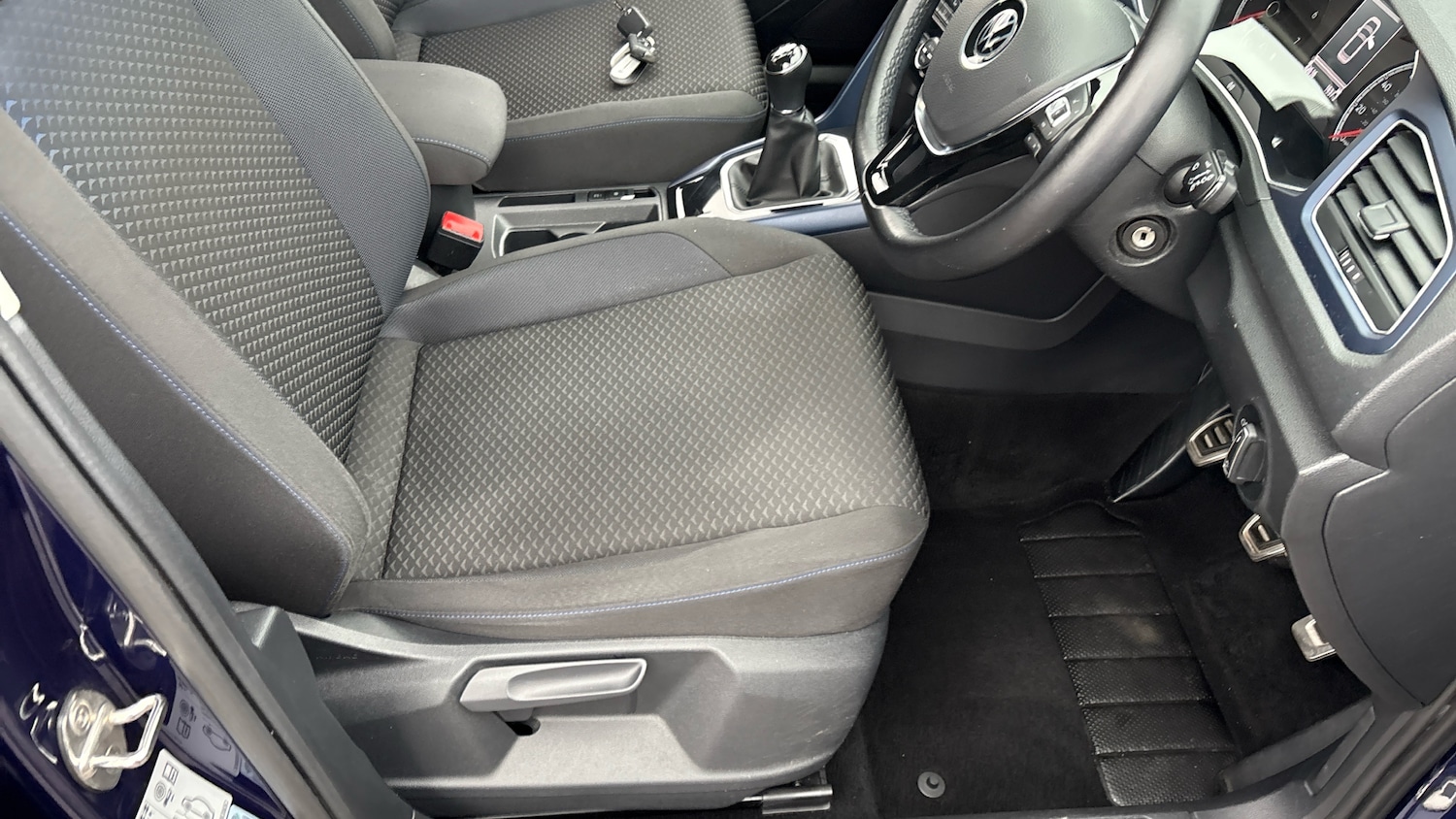 Used Volkswagen T-Roc 2020 for sale - 76412366: Photo 15