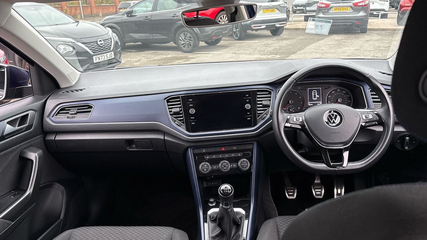 Used Volkswagen T-Roc 2020 for sale - 76412366: Photo 9