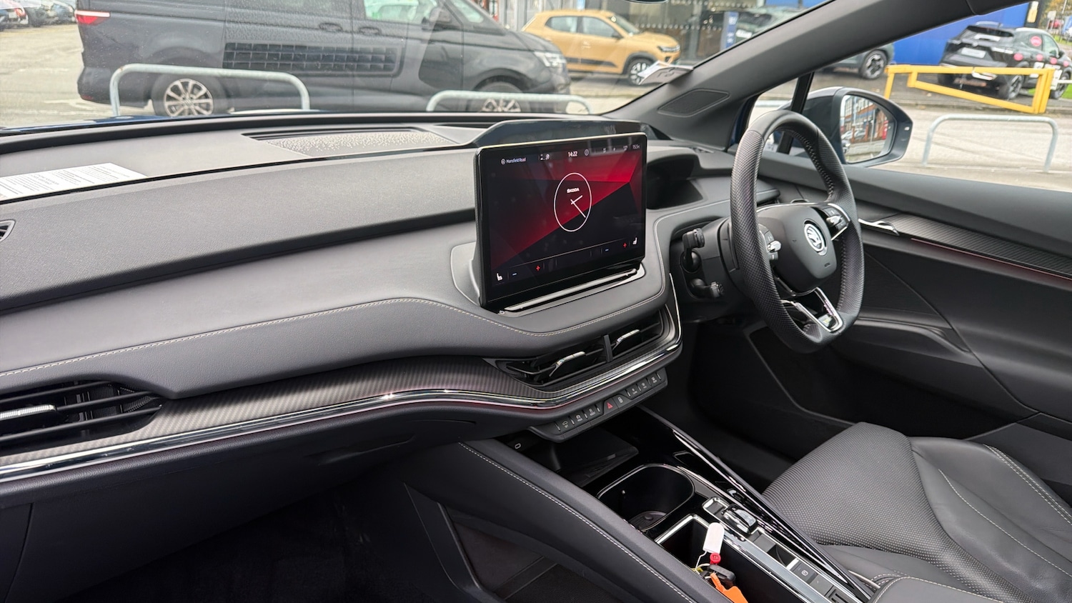 Used Skoda Enyaq 2023 for sale - 76477048: Photo 2