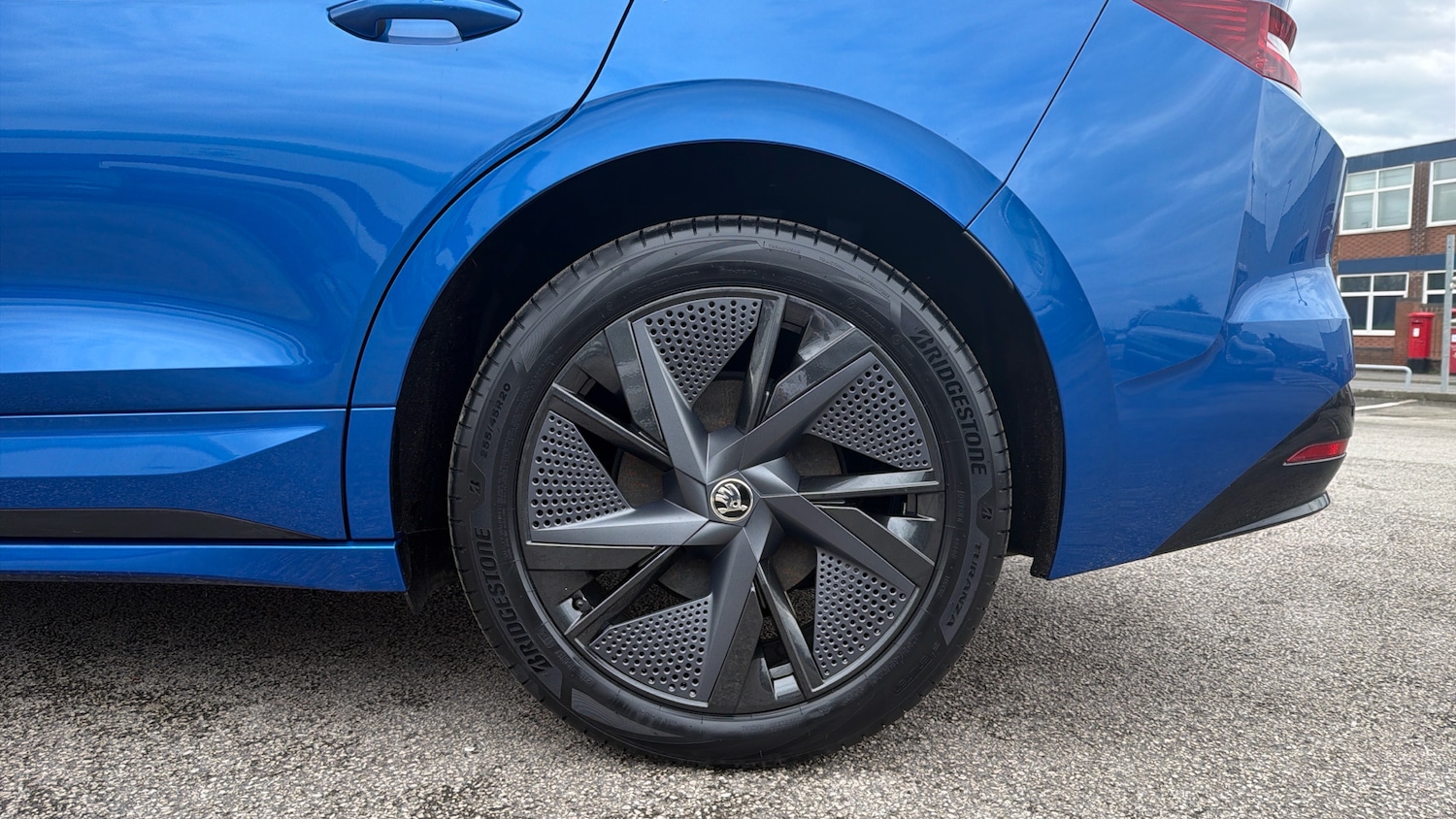 Used Skoda Enyaq 2023 for sale - 76477048: Photo 5