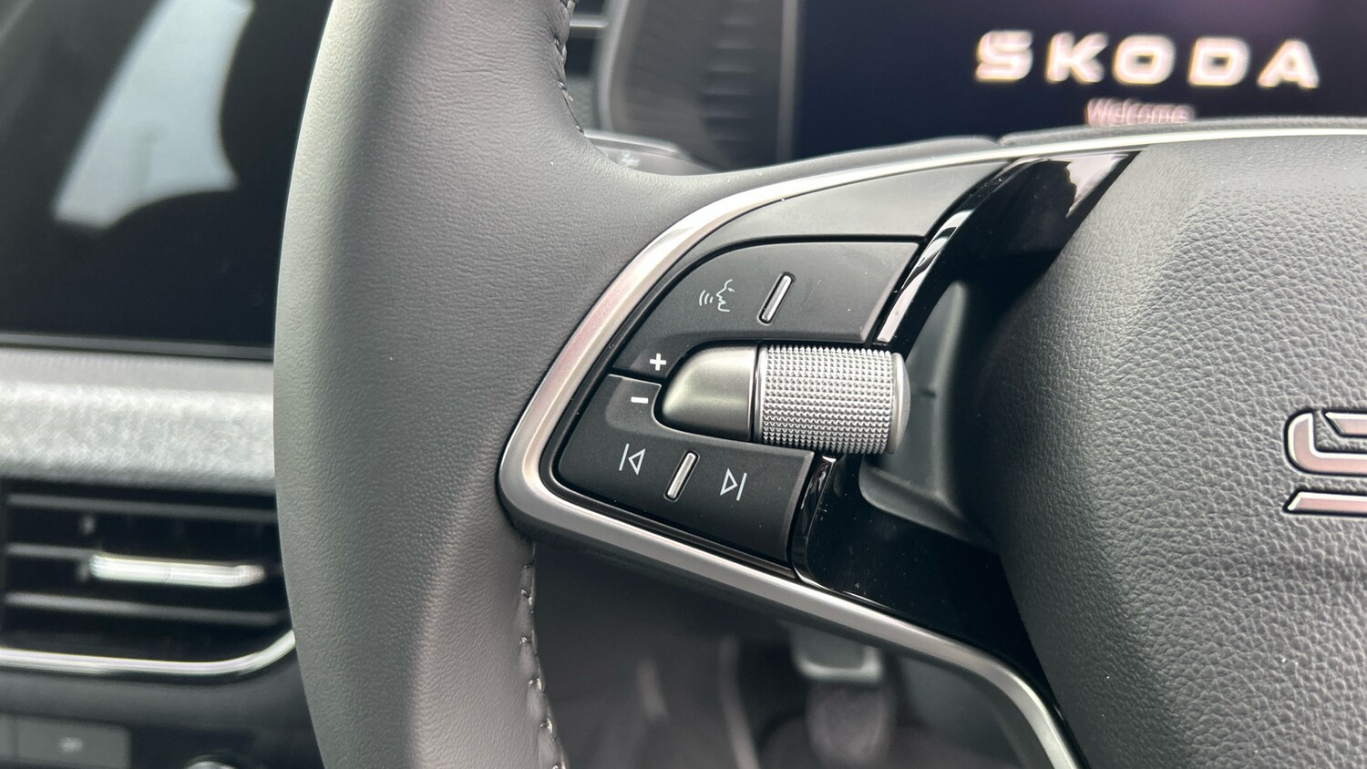 Used Skoda Kamiq 2025 for sale - 77640486: Photo 17