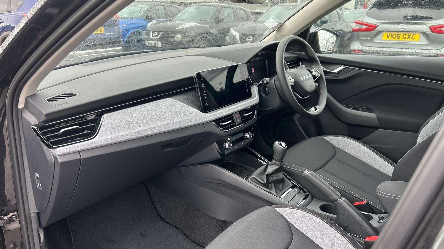 Used Skoda Kamiq 2025 for sale - 77640486: Photo 2