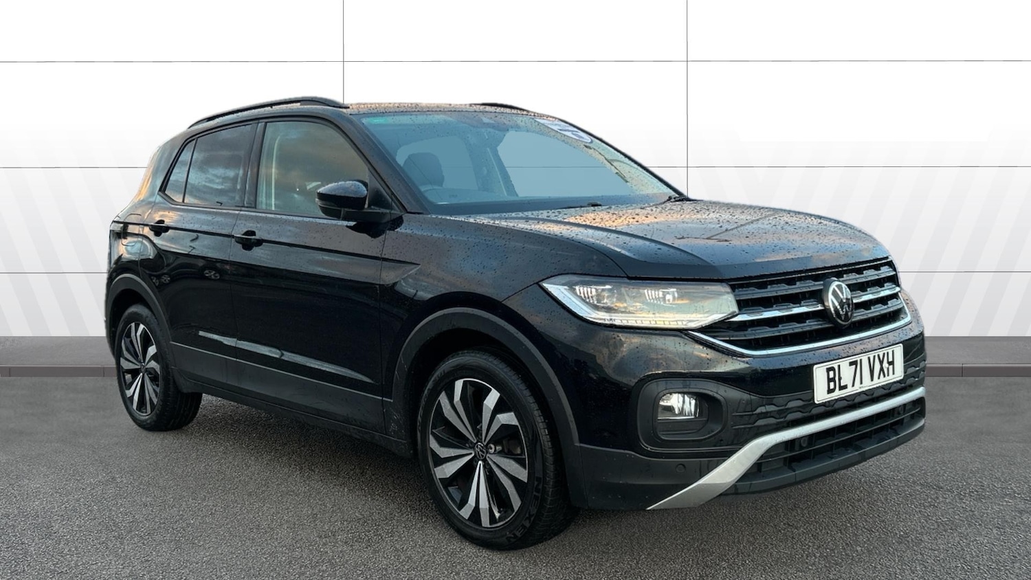 Used Volkswagen T-Cross 2022 for sale - 76737939: Photo 1