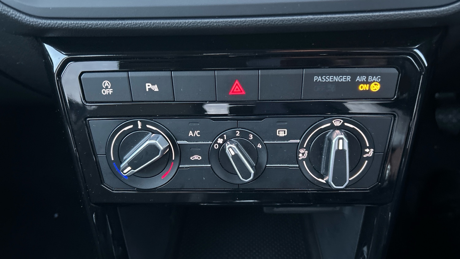 Used Volkswagen T-Cross 2022 for sale - 76737939: Photo 23