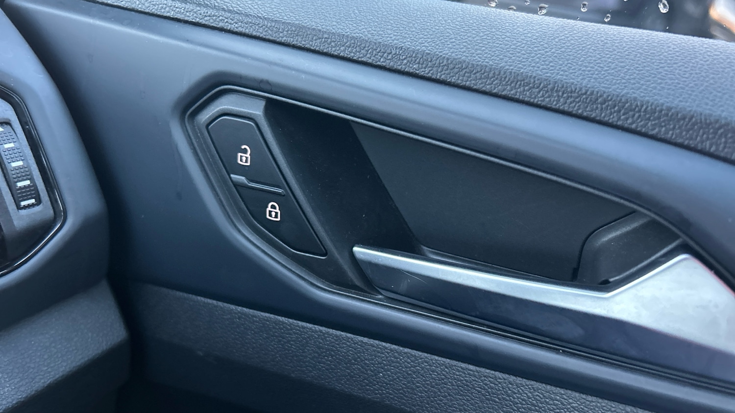 Used Volkswagen T-Cross 2022 for sale - 76737939: Photo 28