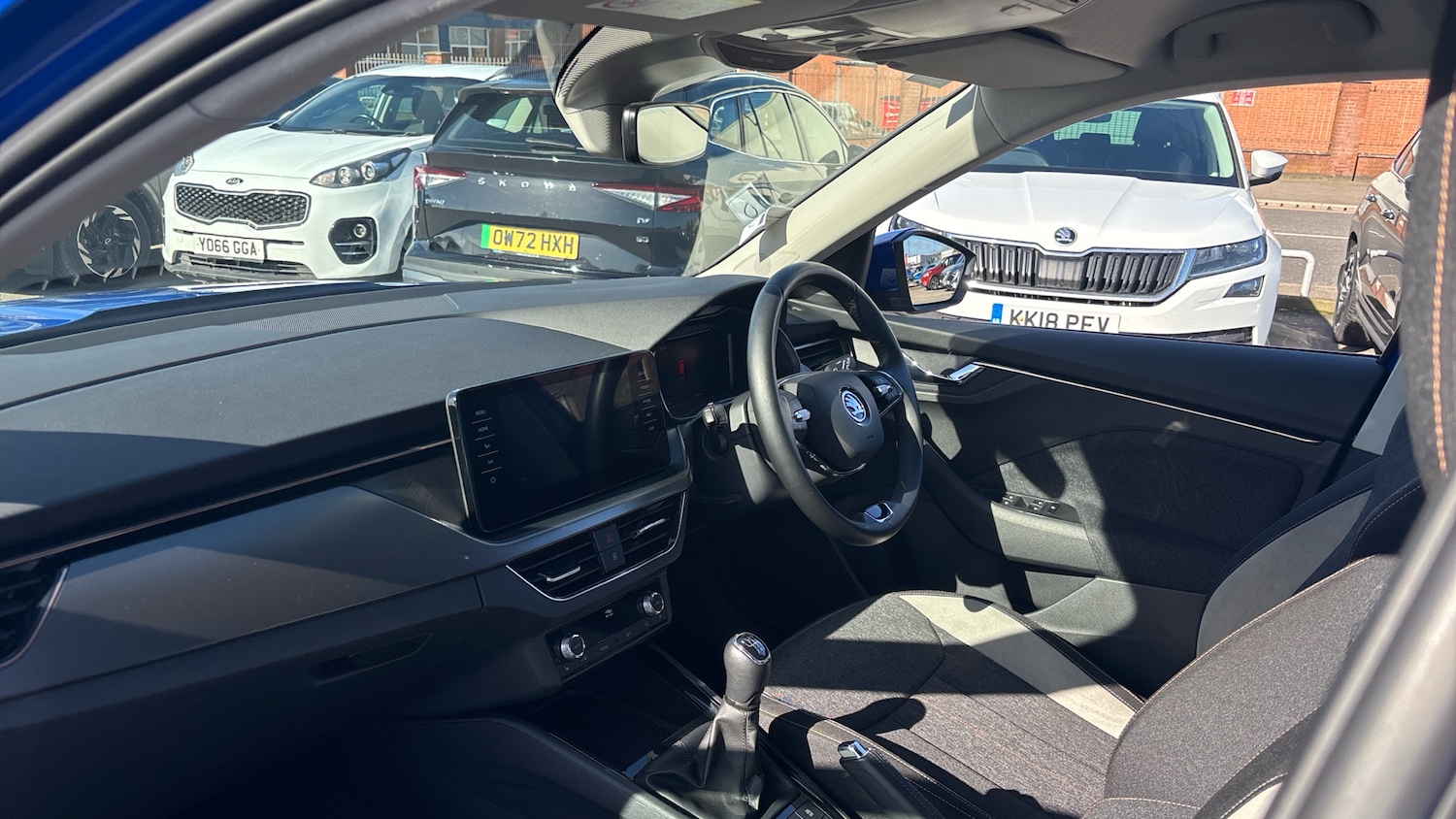 Used Skoda Kamiq 2023 for sale - 77935099: Photo 2