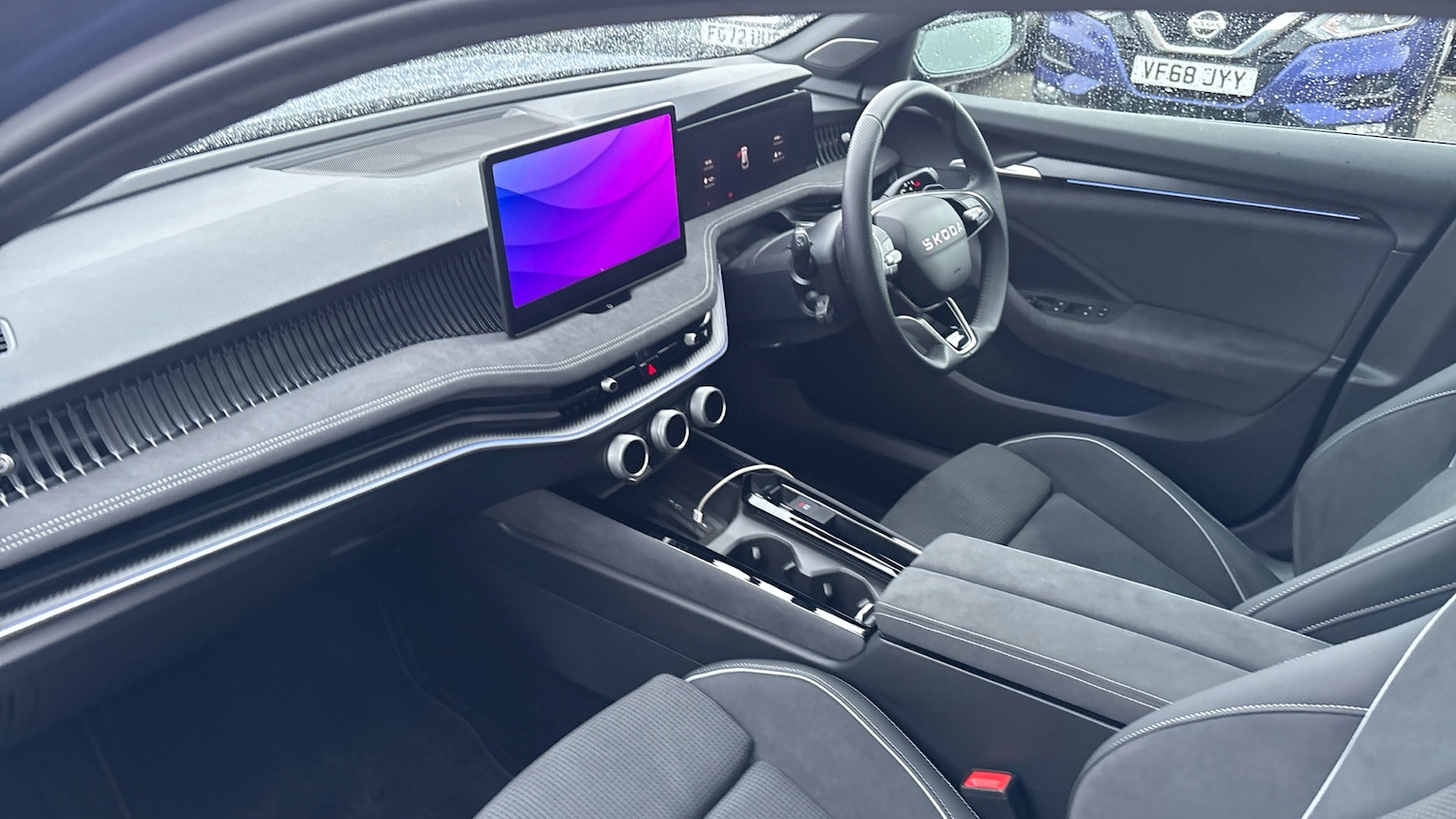 Used Skoda Superb 2025 for sale - 76957336: Photo 2