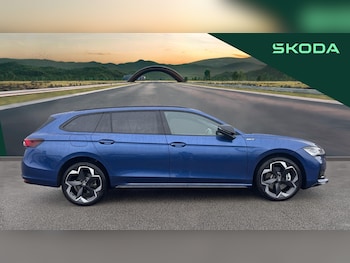 Used Skoda Superb 2025 for sale - 76957336: Photo