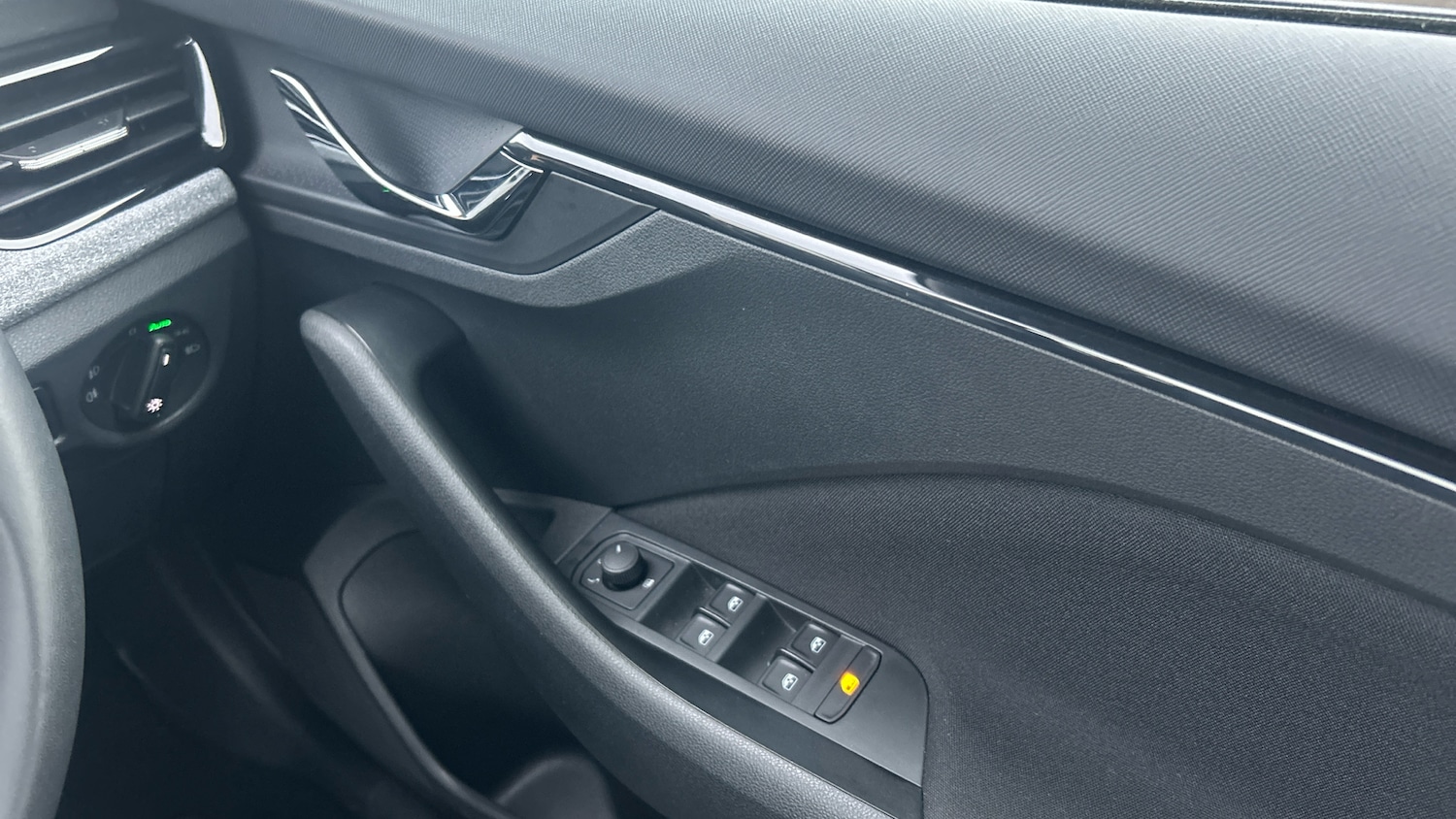 Used Skoda Kamiq 2025 for sale - 76836906: Photo 19