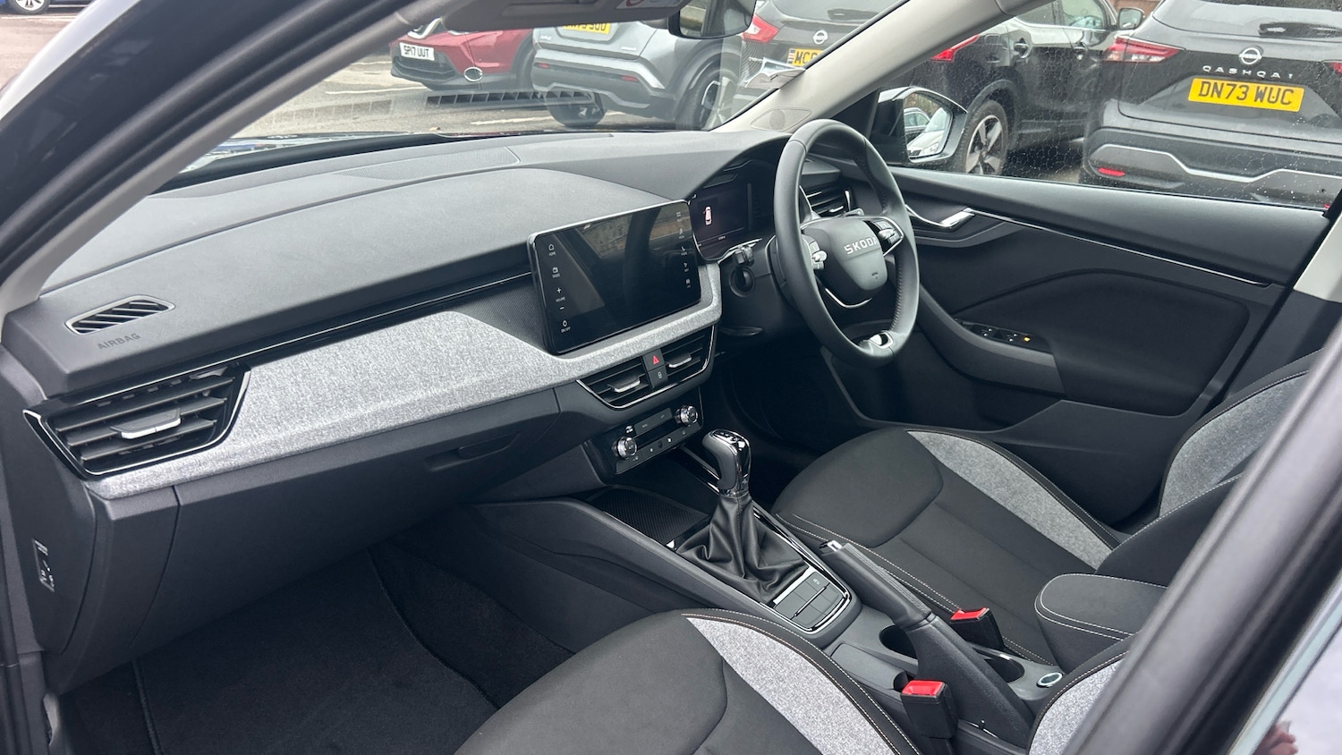 Used Skoda Kamiq 2025 for sale - 76836906: Photo 2